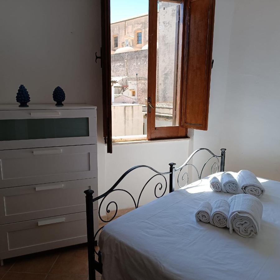 La Casa Del Sole Apartman Szirakúza Kültér fotó